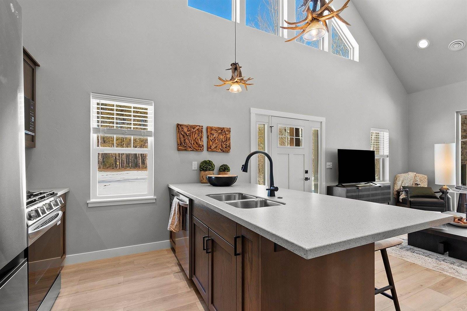 101 Timber Run, Crivitz, WI 54114