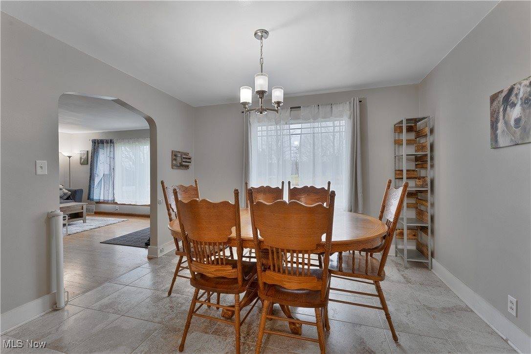 2621 Calla Road East, Poland, OH 44514