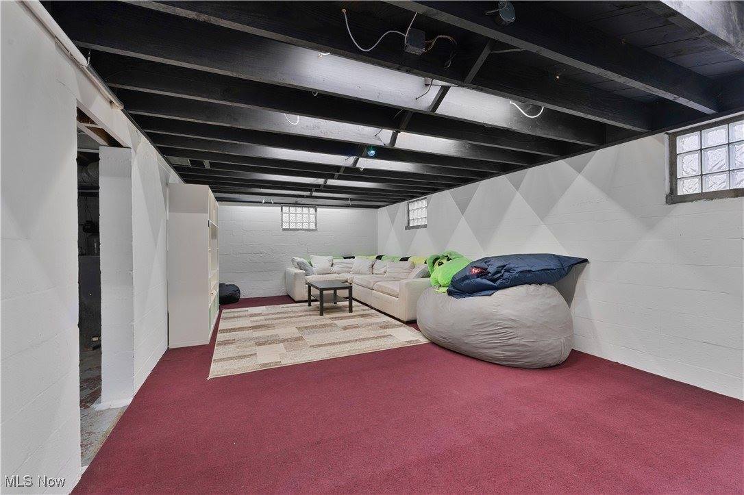 2621 Calla Road East, Poland, OH 44514