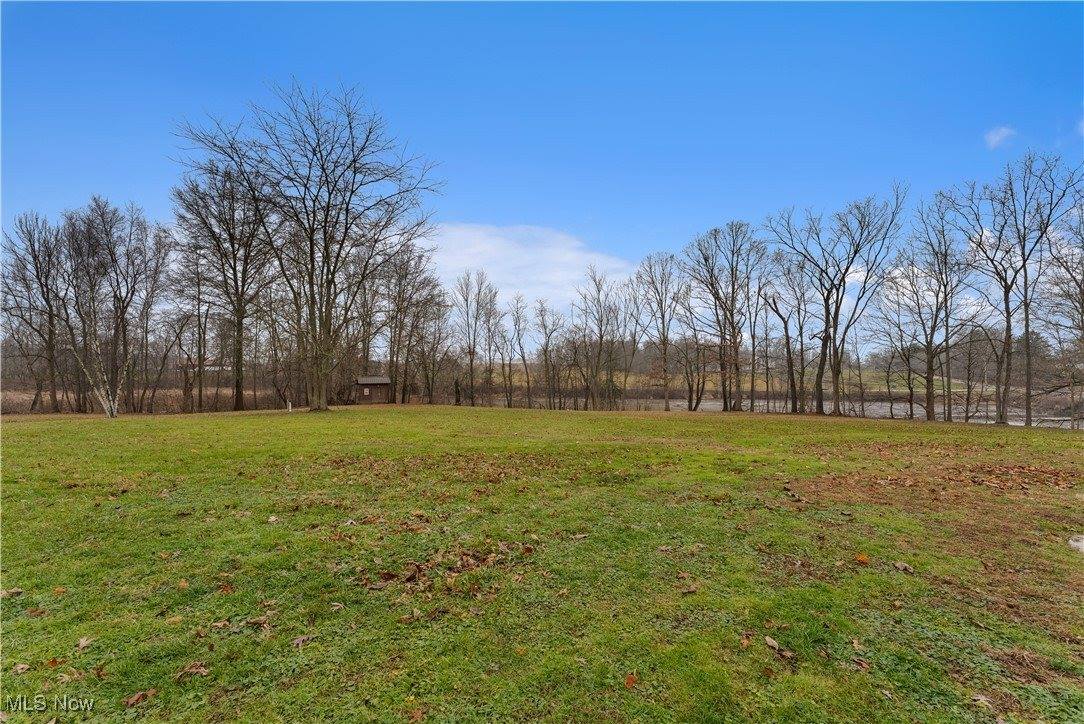 2621 Calla Road East, Poland, OH 44514