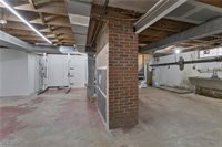 2621 Calla Road East, Poland, OH 44514