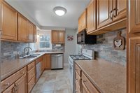 2621 Calla Road East, Poland, OH 44514