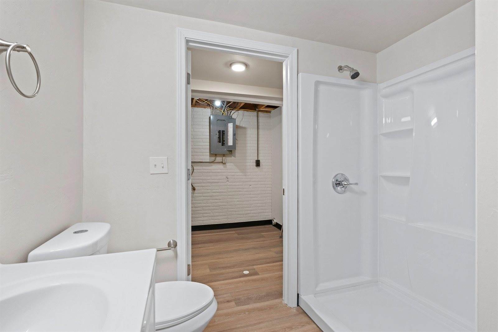 2130 Elmview Drive, Ashwaubenon, WI 54304