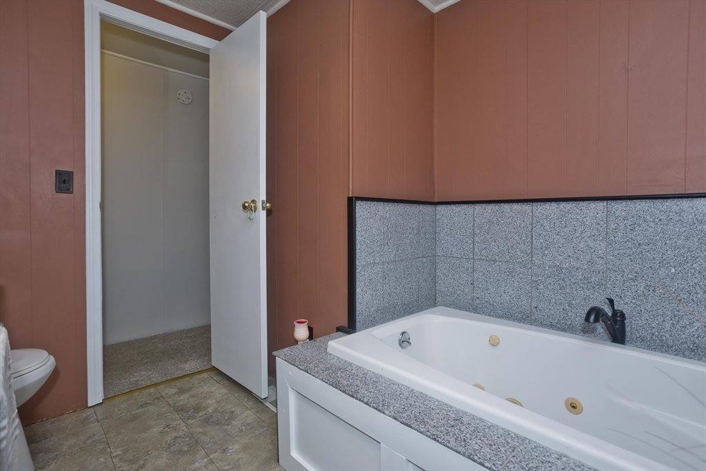 93 Grochmal Avenue, #12, Springfield, MA 01151