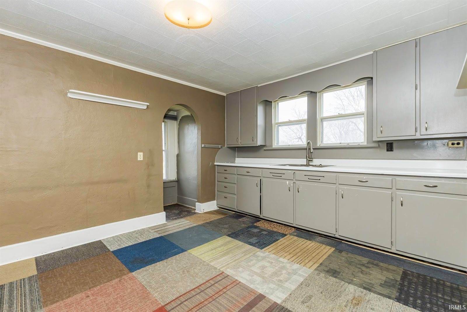 8060 W 900 S, Fairmount, IN 46928