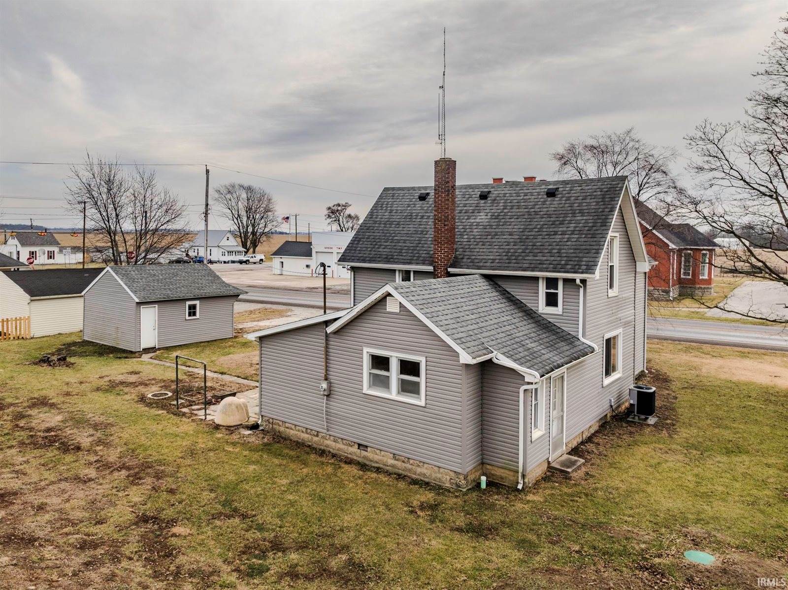 8060 W 900 S, Fairmount, IN 46928