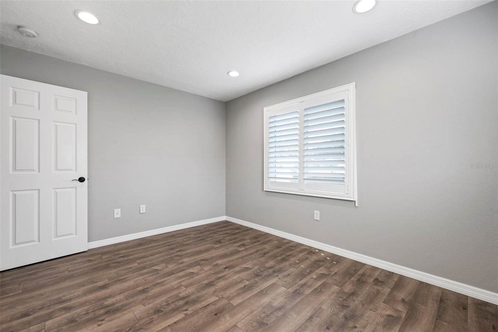 3372 Tyne Lane, Sarasota, FL 34232