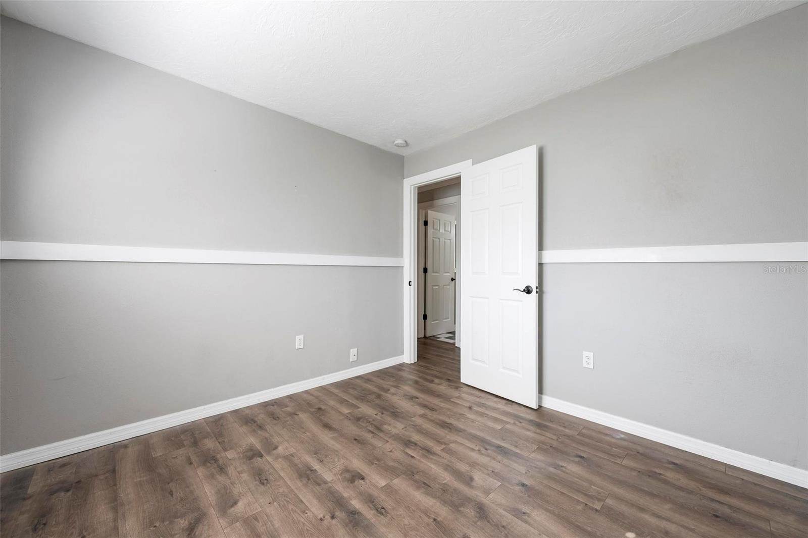 3372 Tyne Lane, Sarasota, FL 34232