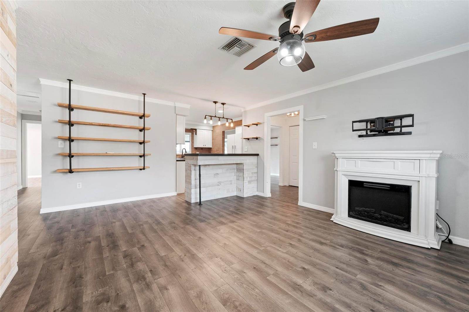 3372 Tyne Lane, Sarasota, FL 34232