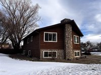 1561 Wichita Drive, Bismarck, ND 58504