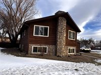 1561 Wichita Drive, Bismarck, ND 58504