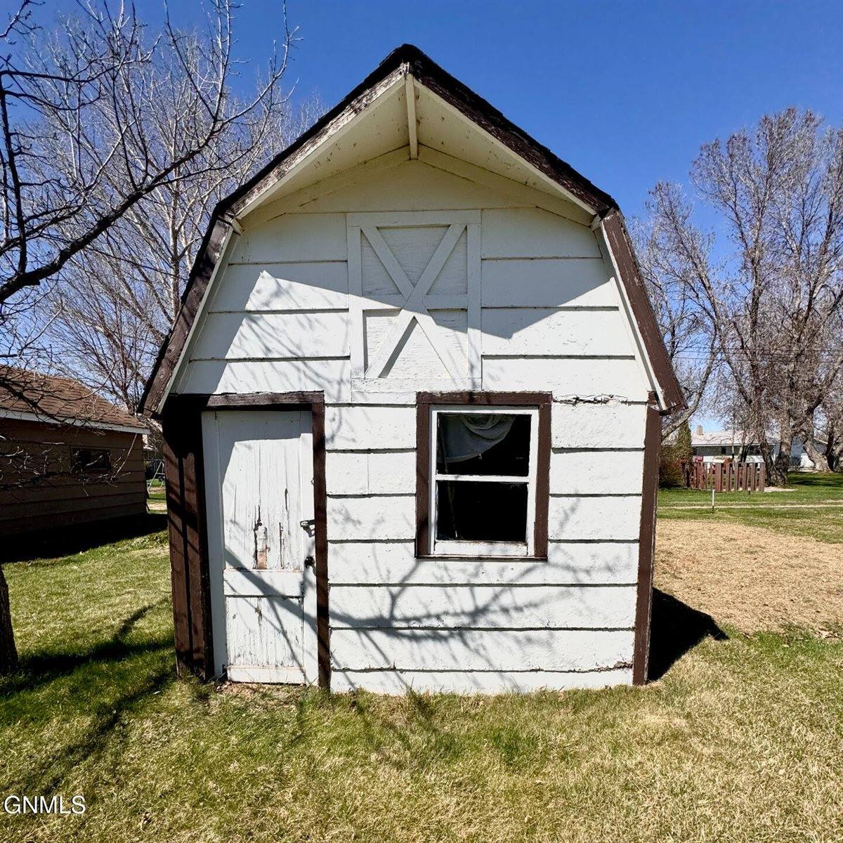 116 5th Street East, Napoleon, ND 58561