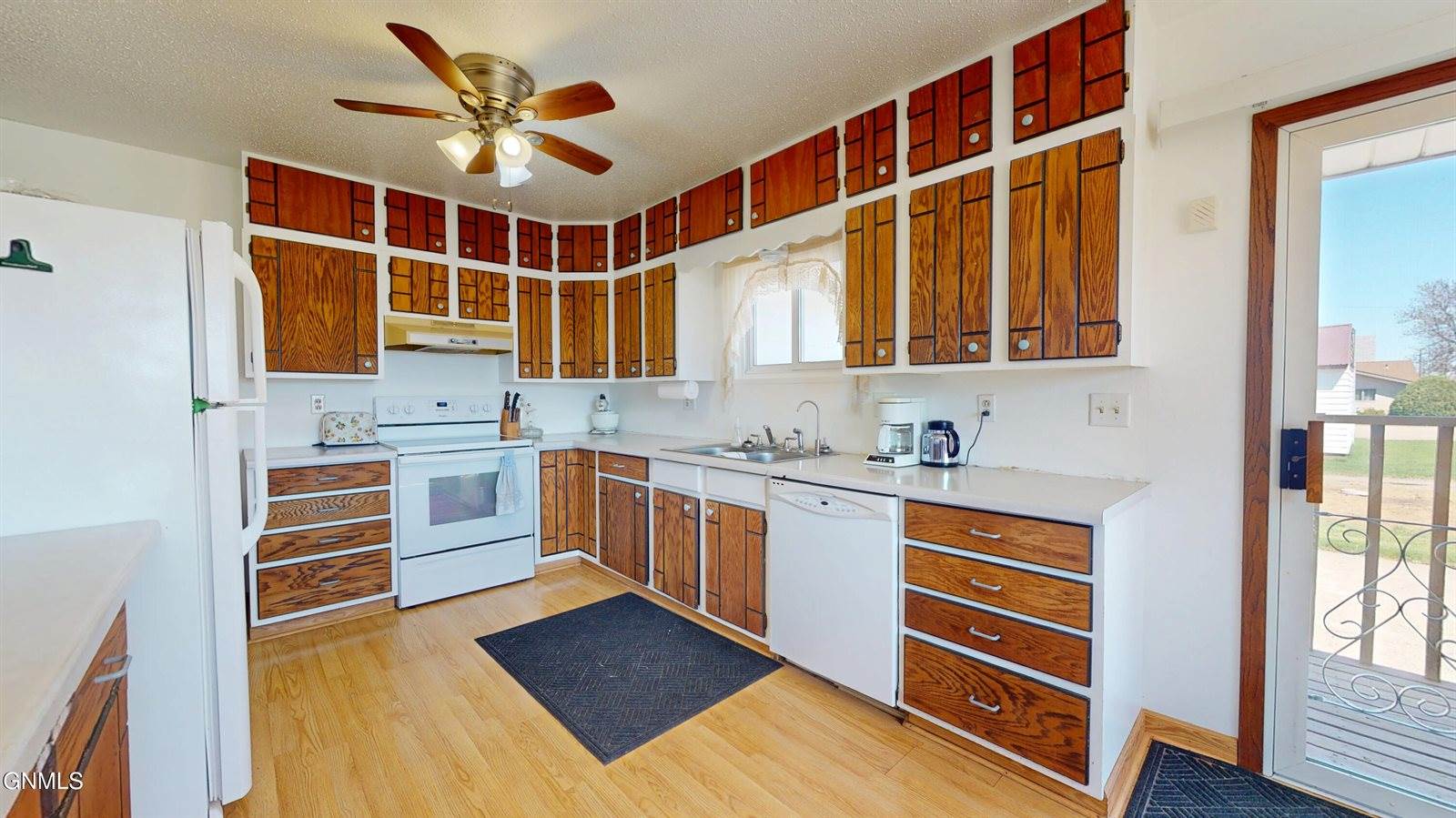 116 5th Street East, Napoleon, ND 58561