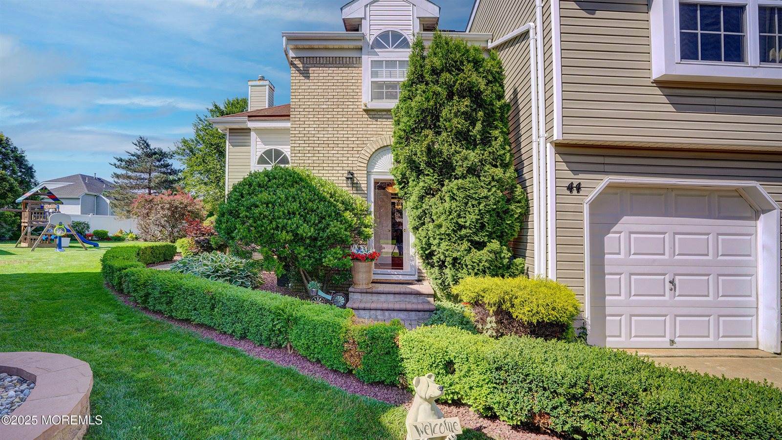 44 Kentucky Way, Freehold, NJ 07728