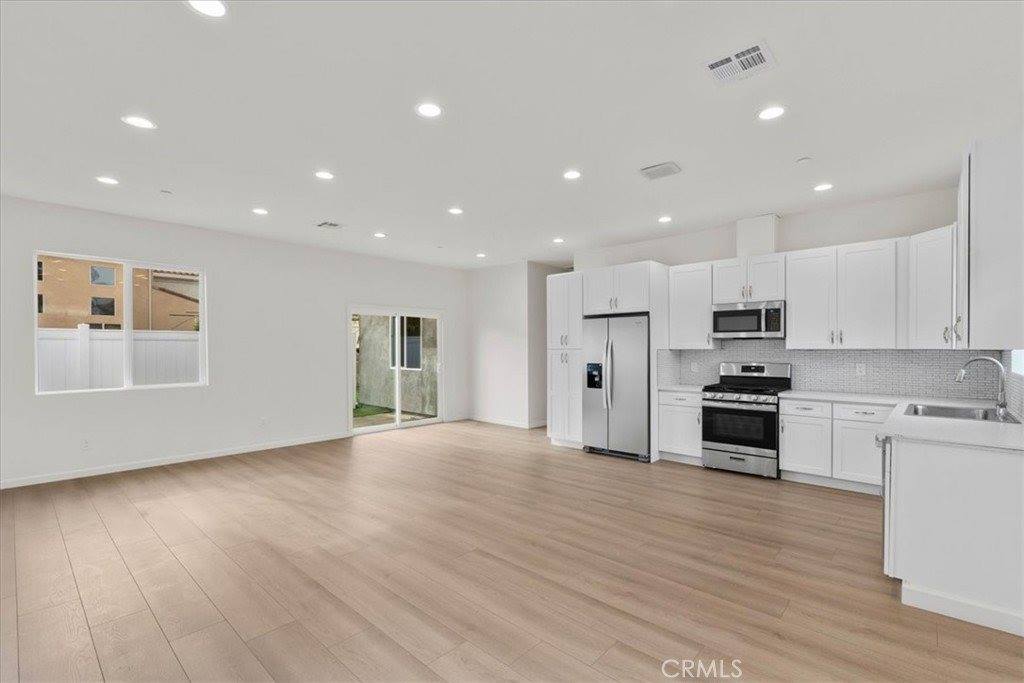 8571 Lurline Avenue, Winnetka, CA 91306