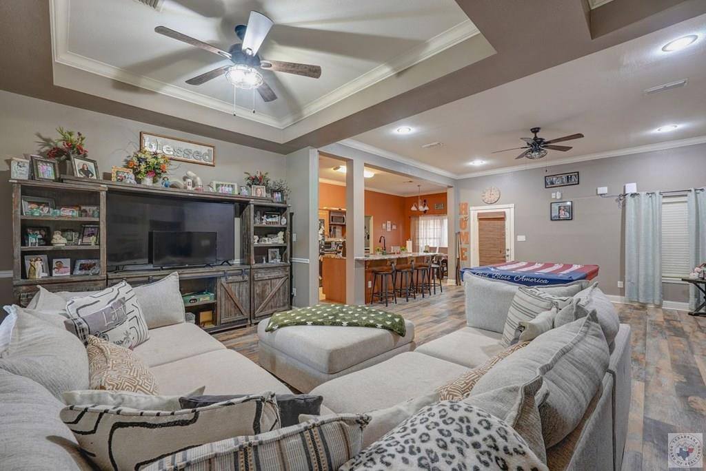 6910 Woodmere Ct, Texarkana, TX 75503