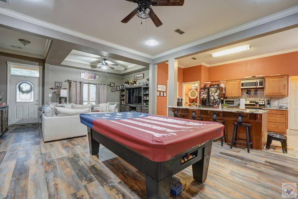 6910 Woodmere Ct, Texarkana, TX 75503