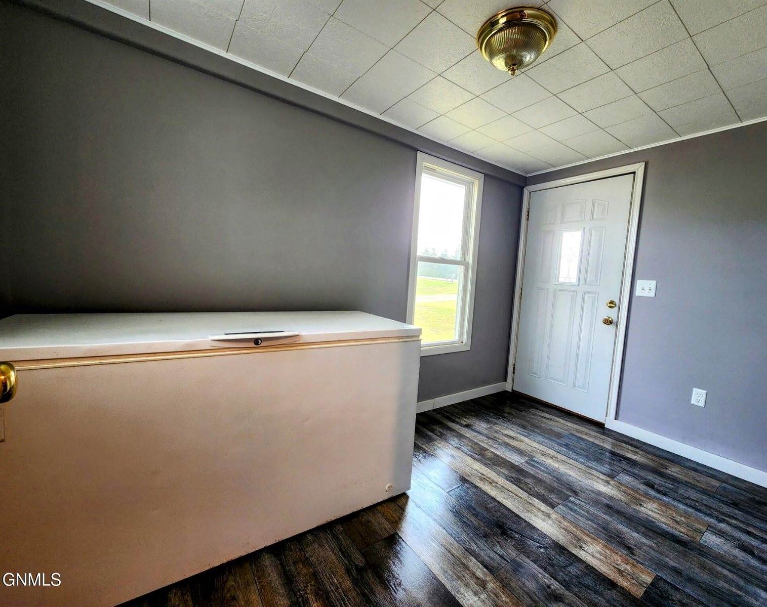 9613 County Road 47, Bottineau, ND 58318