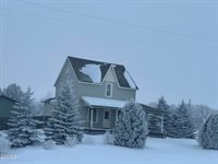 9613 County Road 47, Bottineau, ND 58318