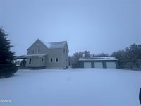 9613 County Road 47, Bottineau, ND 58318