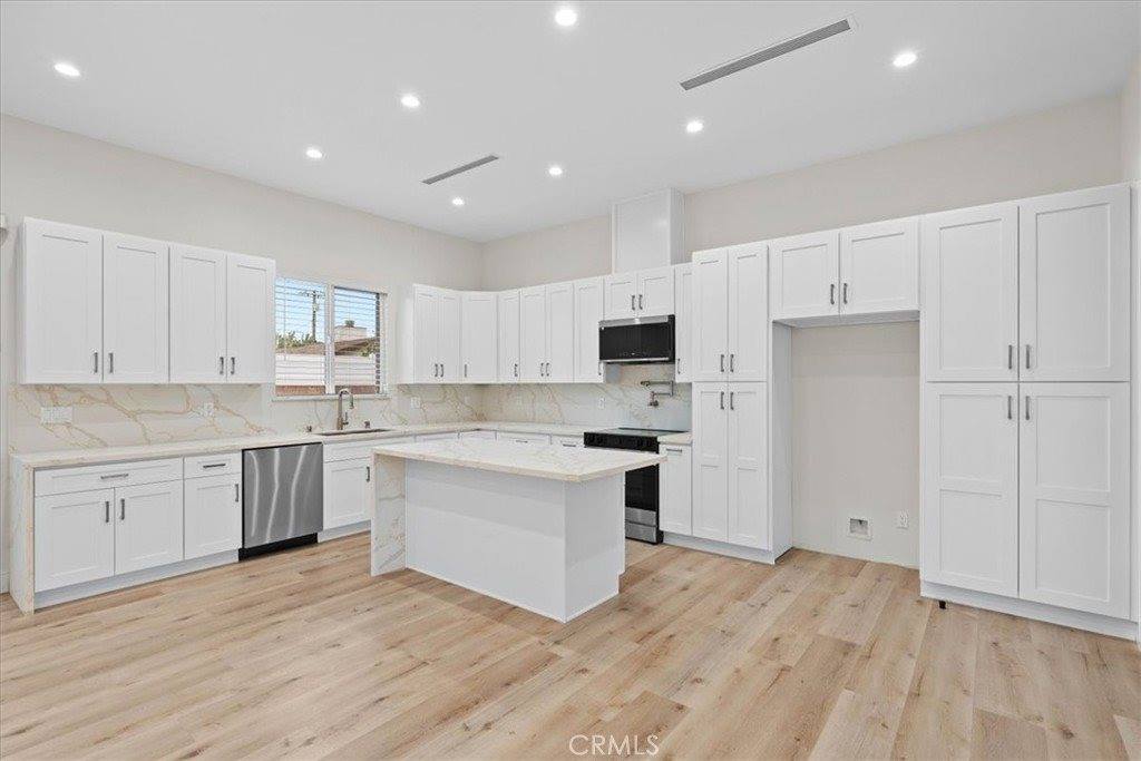 15952 Simonds, Granada Hills, CA 91344