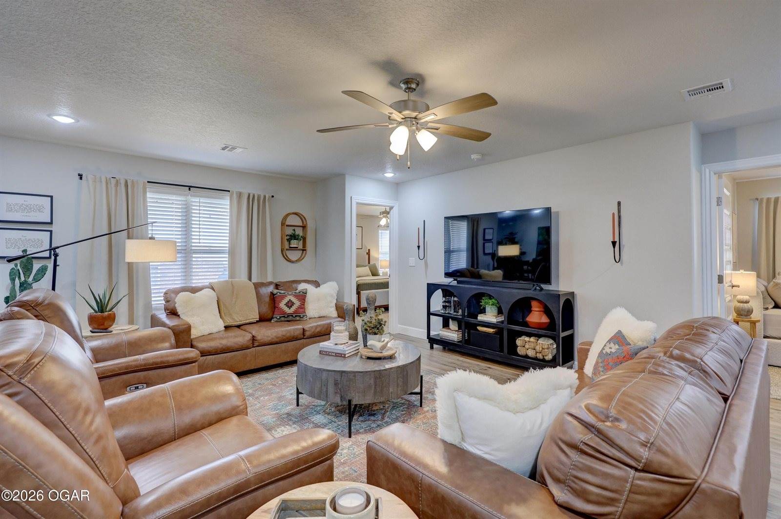 905 Durward Hall Drive, Carthage, MO 64836