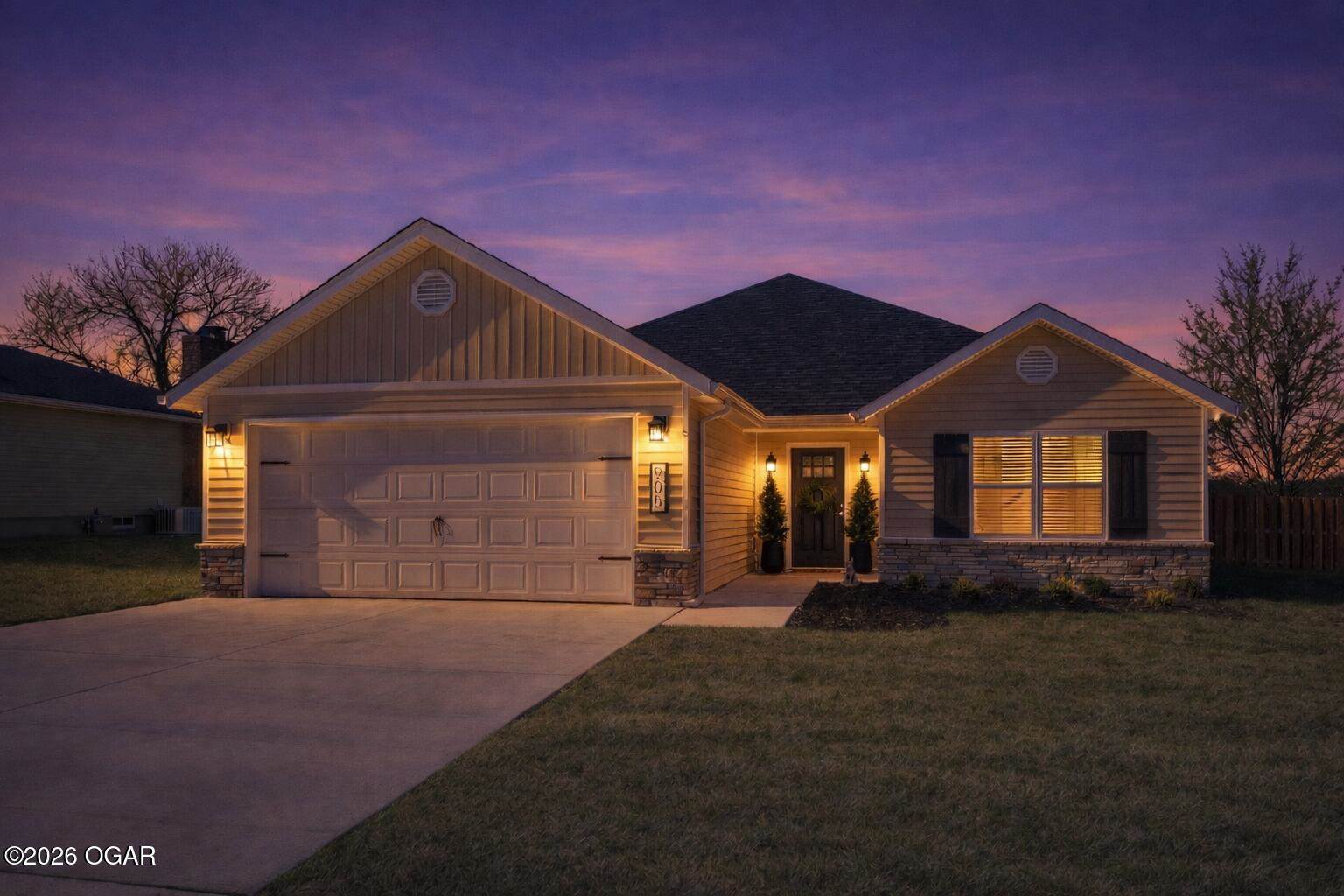 905 Durward Hall Drive, Carthage, MO 64836