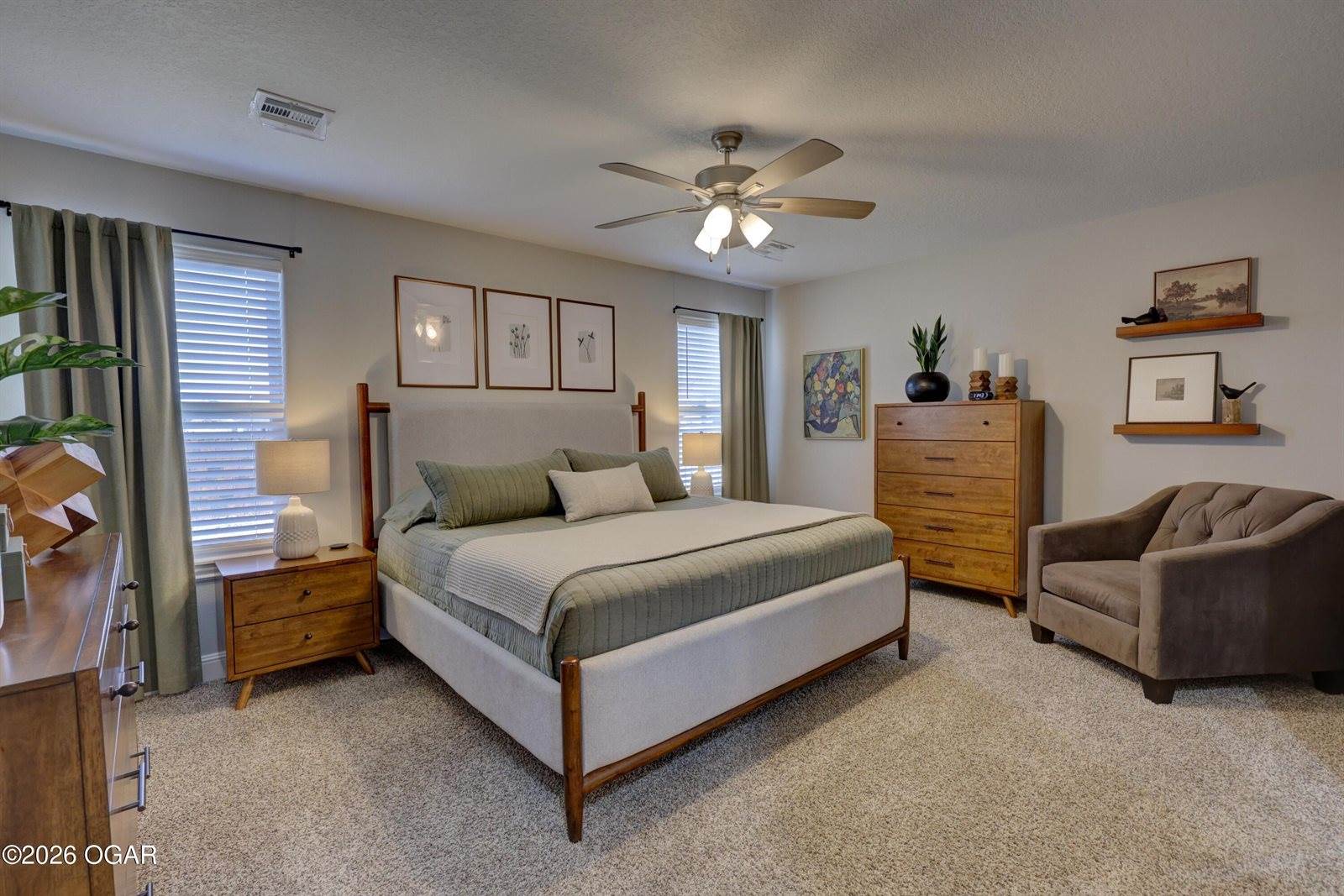 905 Durward Hall Drive, Carthage, MO 64836