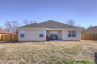 905 Durward Hall Drive, Carthage, MO 64836