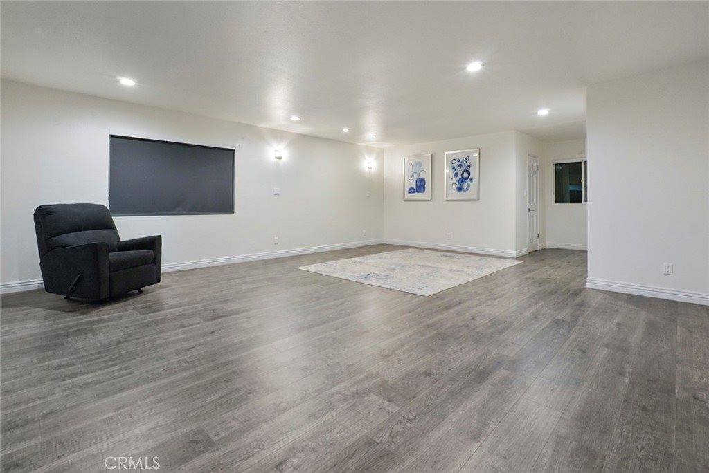 3381 Oakmont View, Glendale, CA 91208