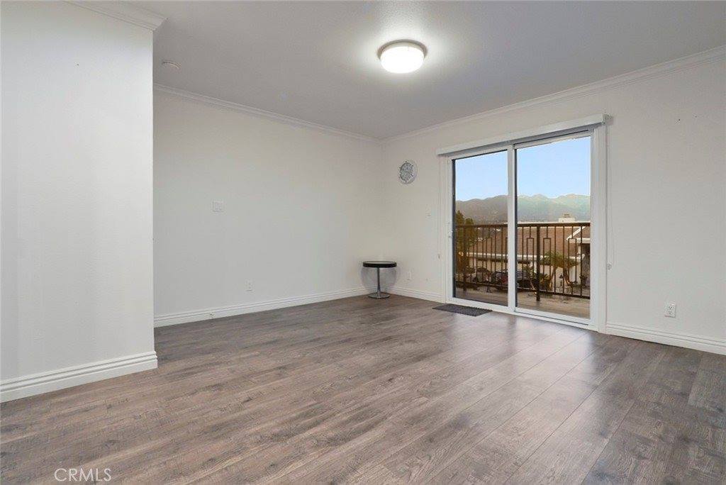 3381 Oakmont View, Glendale, CA 91208