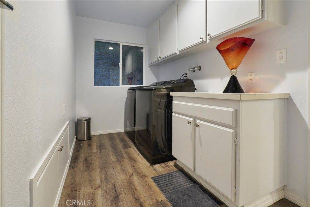 3381 Oakmont View, Glendale, CA 91208