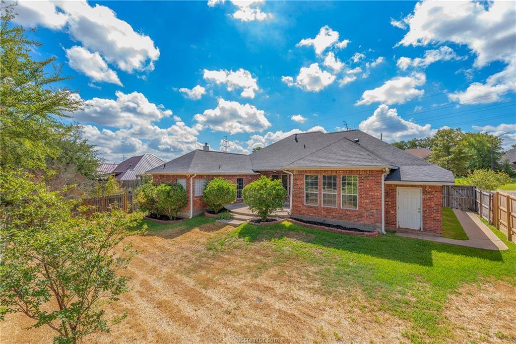 305 Stoney Hills Court, College Station, TX 77845