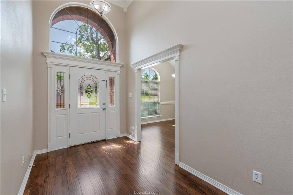 305 Stoney Hills Court, College Station, TX 77845