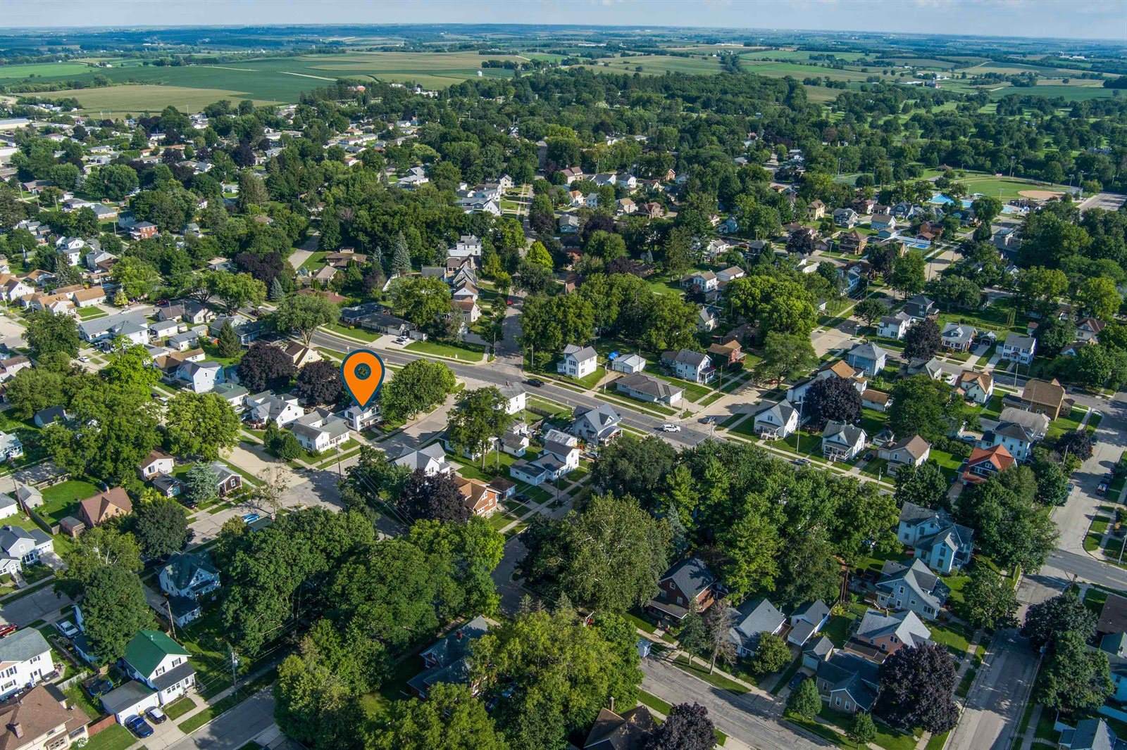 1208 23rd, Monroe, WI 53566