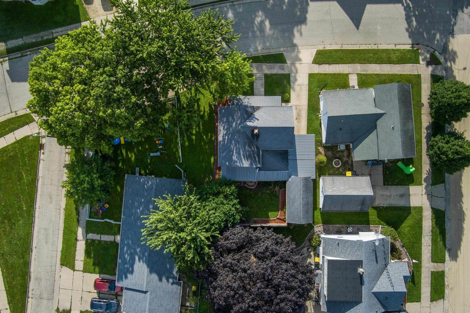 1208 23rd, Monroe, WI 53566