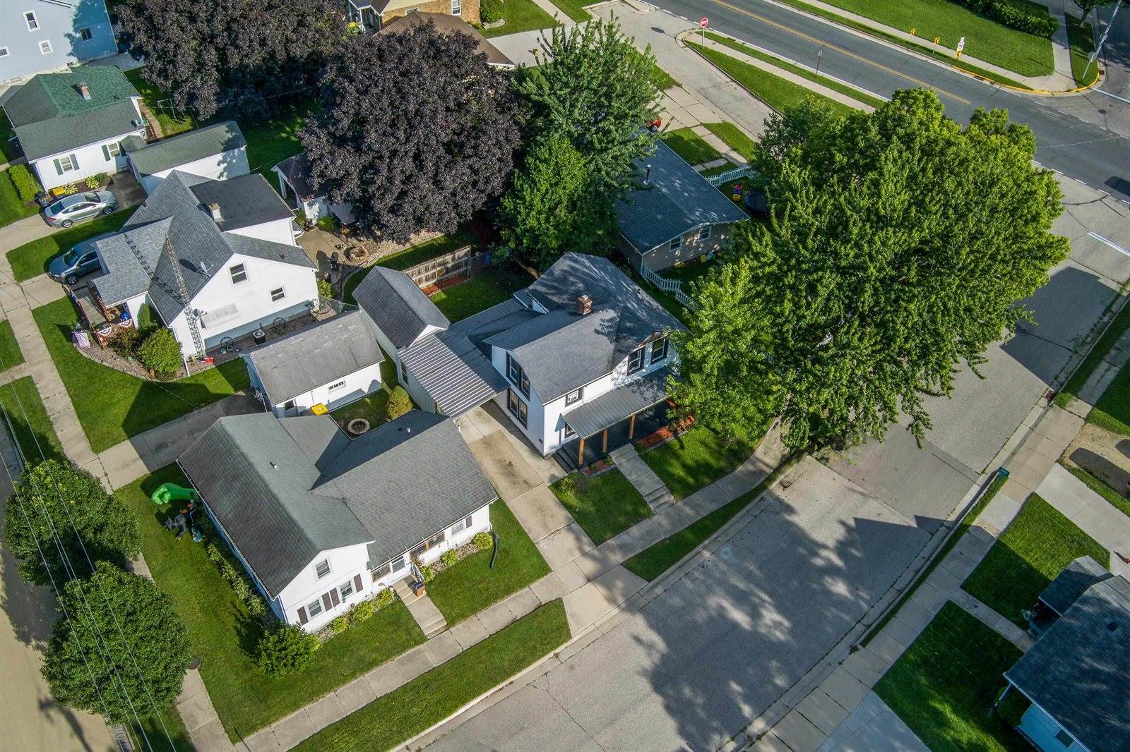 1208 23rd, Monroe, WI 53566