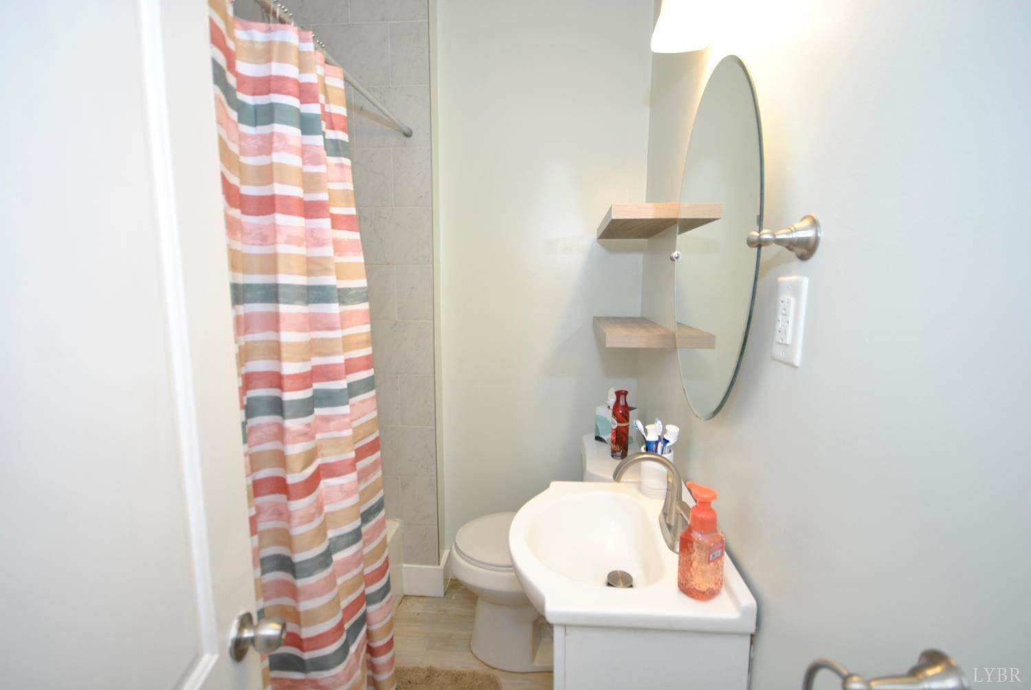 3205 Cary Street, #7-8, Lynchburg, VA 24501