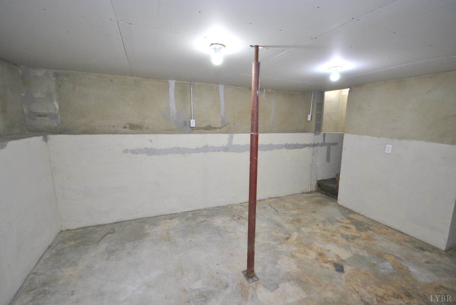 3205 Cary Street, #7-8, Lynchburg, VA 24501