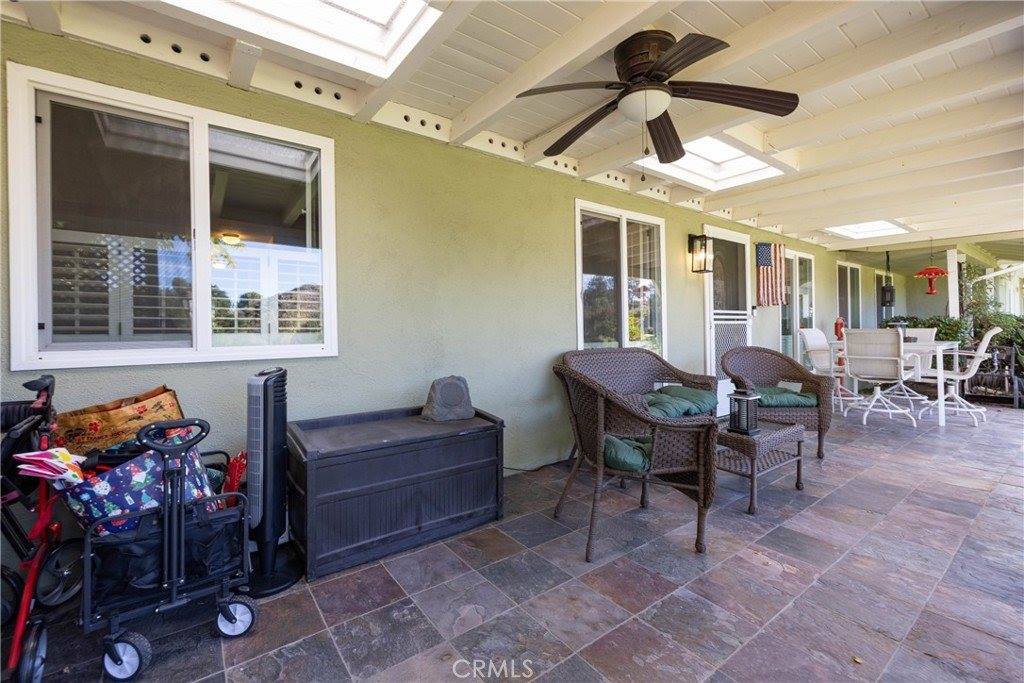 19211 Avenue Of The Oaks, Newhall, CA 91321