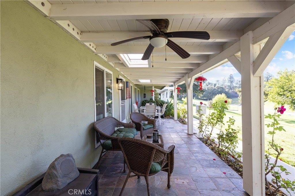 19211 Avenue Of The Oaks, Newhall, CA 91321