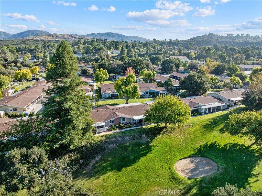 19211 Avenue Of The Oaks, Newhall, CA 91321
