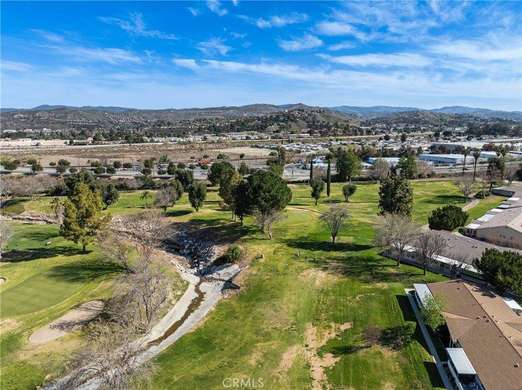 19211 Avenue Of The Oaks, Newhall, CA 91321