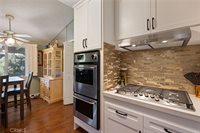19211 Avenue Of The Oaks, Newhall, CA 91321