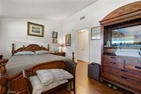 19211 Avenue Of The Oaks, Newhall, CA 91321