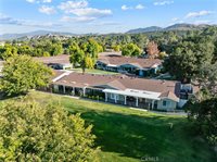 19211 Avenue Of The Oaks, Newhall, CA 91321