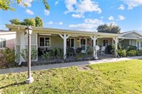 19211 Avenue Of The Oaks, Newhall, CA 91321