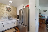 19211 Avenue Of The Oaks, Newhall, CA 91321