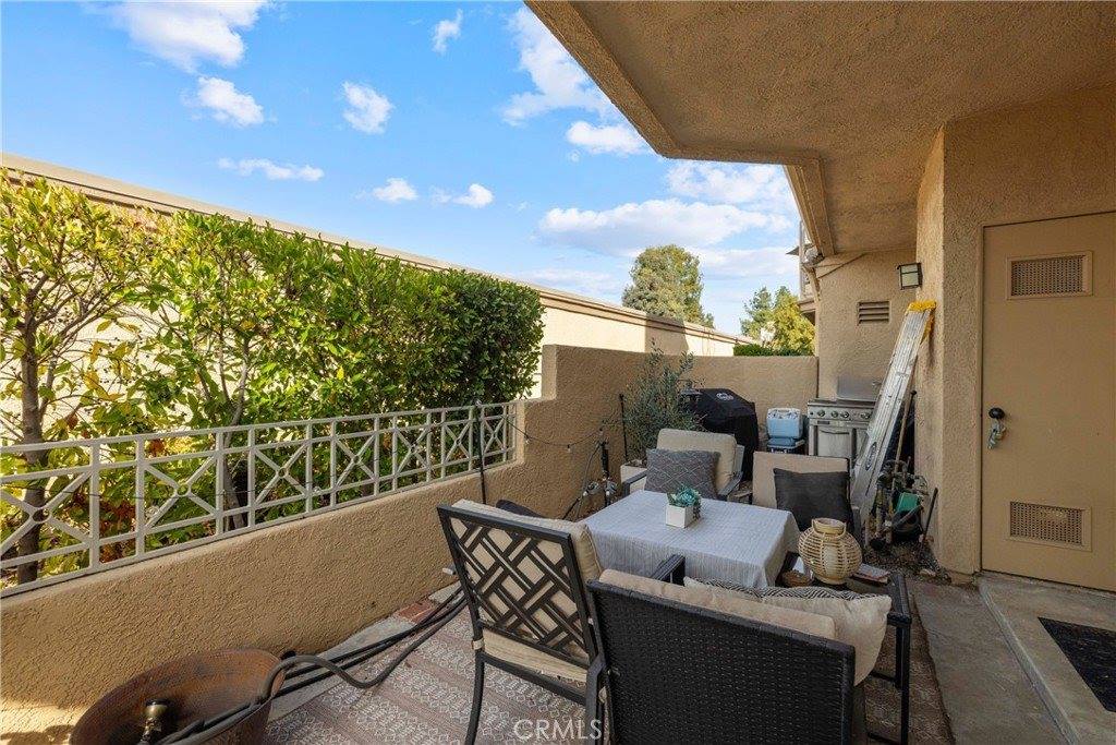23625 Del Monte, Valencia, CA 91355