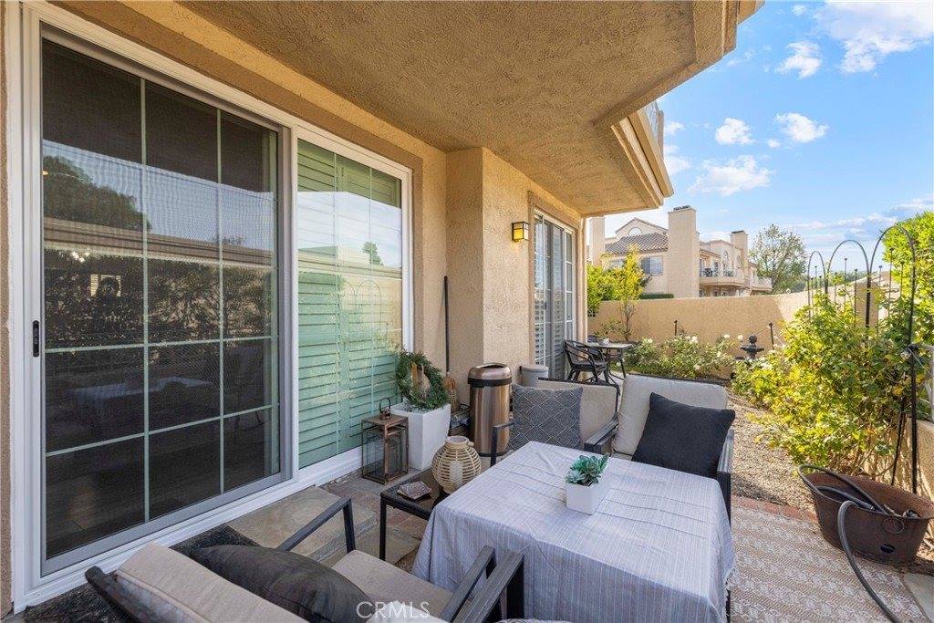 23625 Del Monte, Valencia, CA 91355